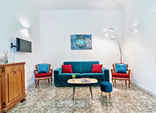 Appartamento La Casa di Julia Lecce Esterno foto
